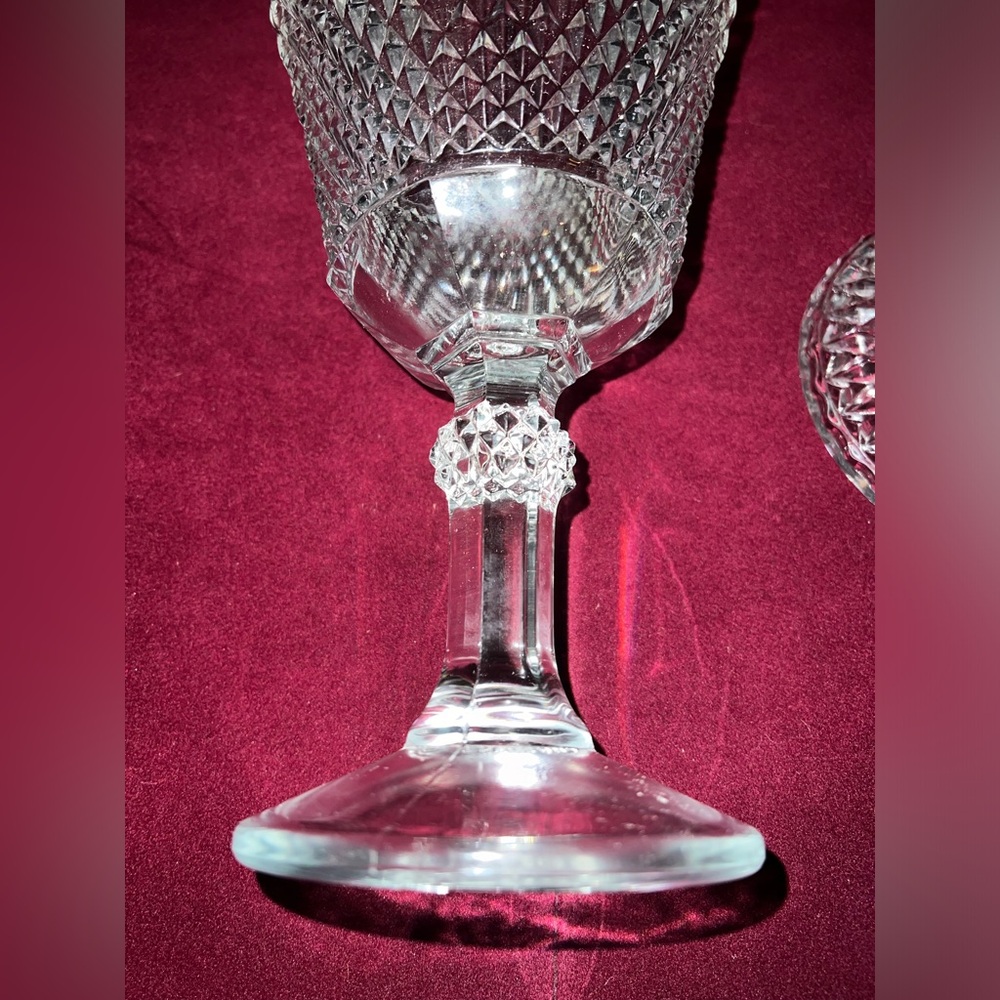 Vintage Indiana Glass Company Made in the USA Candy Dish - Picture 3 of 11